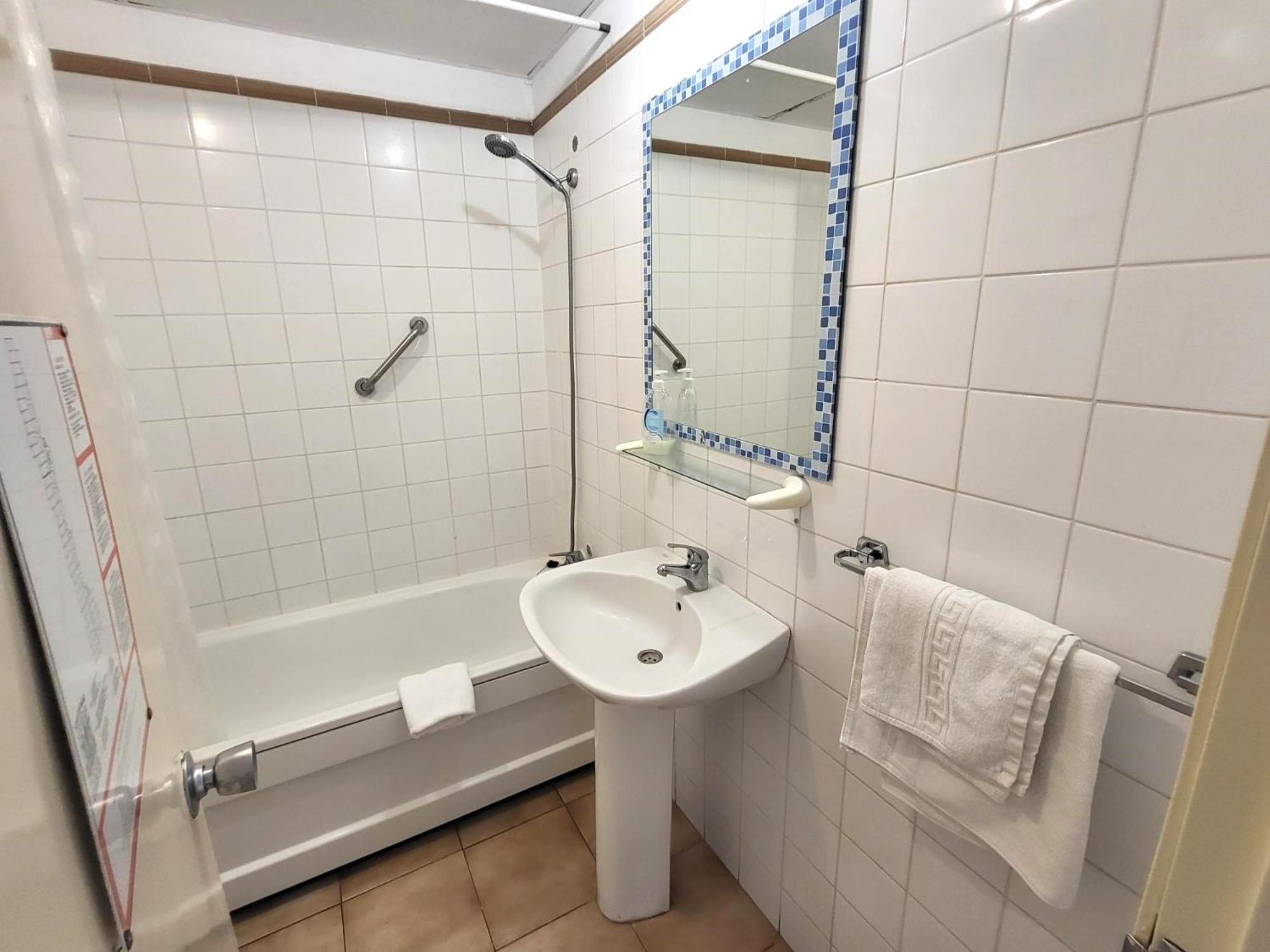 Castle Harbour 3 Apartment Los Cristianos  Exterior photo